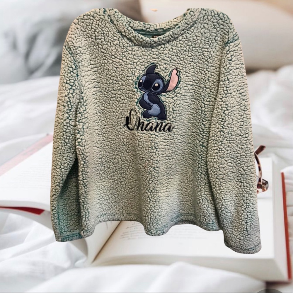 Disney Stitch Ohana Sleep Sherpa top size XL - Picture 1 of 7